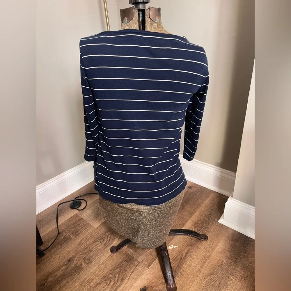 J.Jill Navy White Pinstripe 100% Pima Cotton Top Classic Comfortable XS Petite - Picture 3 of 7